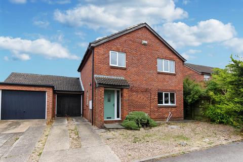 4 bedroom detached house for sale, Lytham Court, Wellingborough NN8