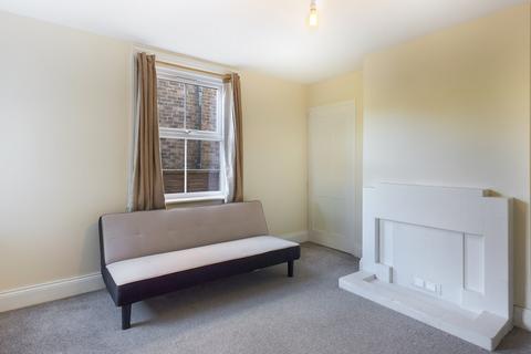 1 bedroom ground floor maisonette for sale, Hazelwick Road, Three Bridges