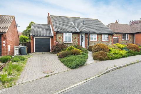 2 bedroom detached bungalow for sale, Cromer