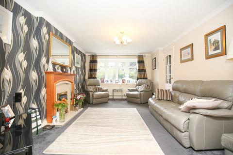 4 bedroom detached house for sale, Orwell Close, Galley Common