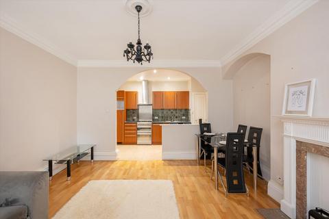 1 bedroom flat for sale, Lancaster Gate, London, W2