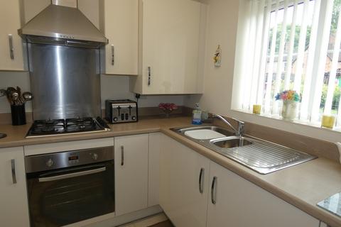 2 bedroom end of terrace house to rent, Woodlands View, Leegomery