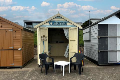 Chalet for sale, The Dip, Felixstowe IP11