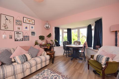 2 bedroom ground floor flat for sale, Wincanton, Somerset, BA9