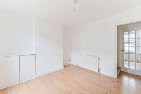 2 bedroom terraced house to rent, Cliffe Road, South Croydon, CR2