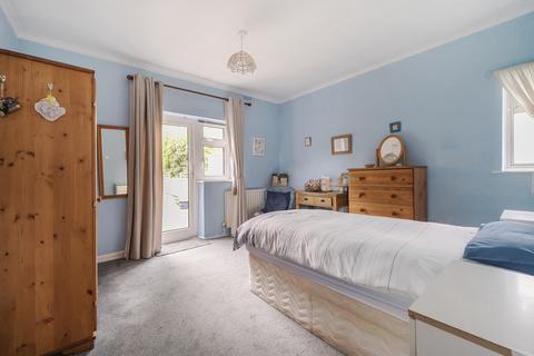 1 bedroom bungalow for sale, Horley, Surrey RH6