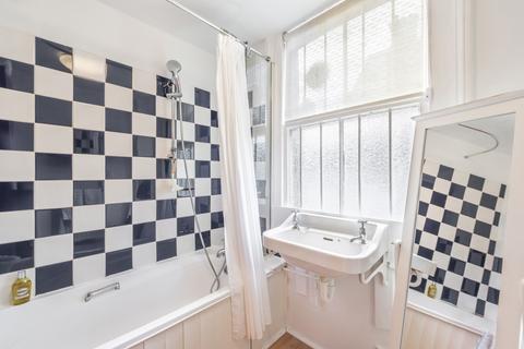 1 bedroom flat for sale, Downshire Hill, Hampstead, London