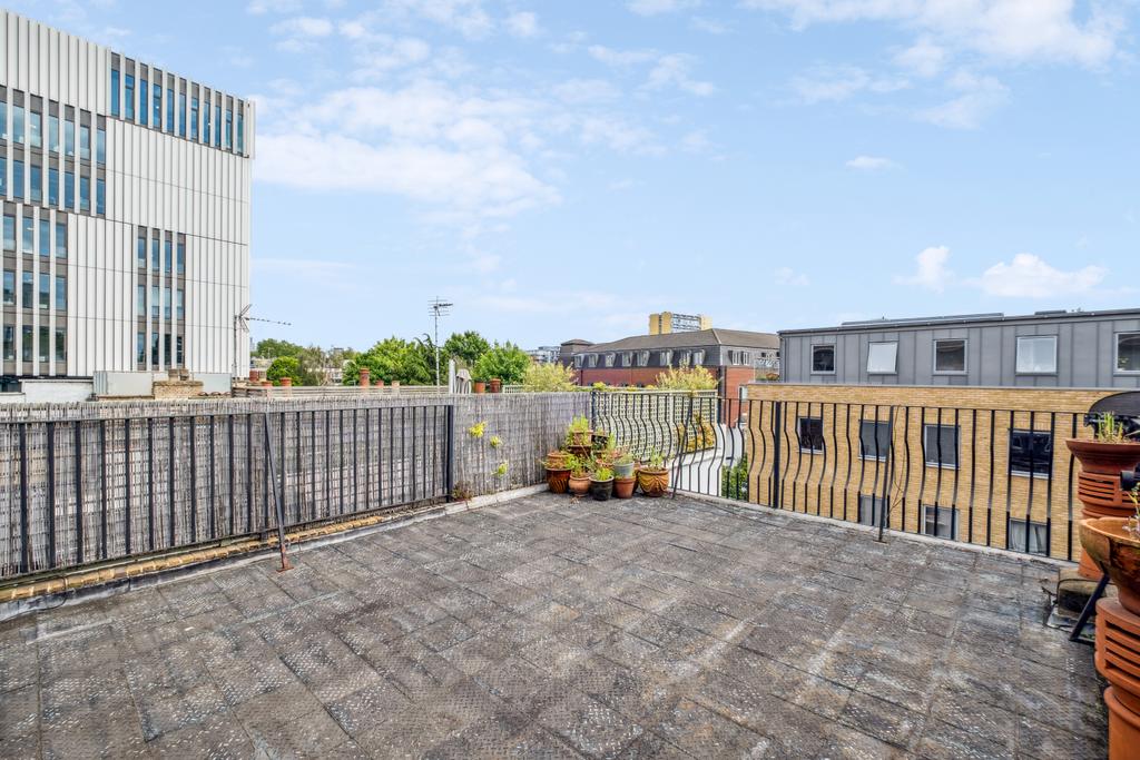 Parkgate Road, London 3 bed house for sale £1,100,000