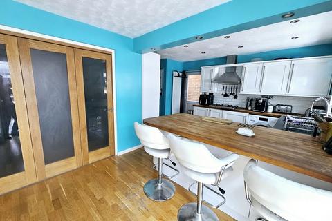 2 Cartwright Crescent, Brackley, NN13 6HA