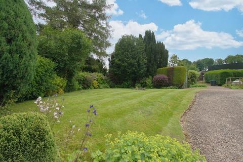 West Lodge Cheadle Road, Oakamoor, Stoke-on-trent, ST10 3AN
