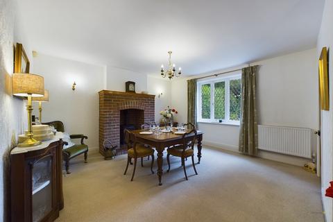 West Lodge Cheadle Road, Oakamoor, Stoke-on-trent, ST10 3AN