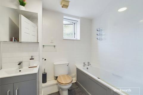 2 bedroom apartment to rent, Mayflower Court, Highbridge Wharf, Reading, Berkshire, RG1
