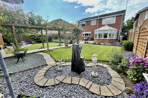 4 bedroom detached house for sale, Malvern Close, Spalding