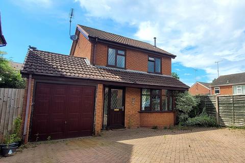 16 Milverton Drive, Uttoxeter, ST14 7RE