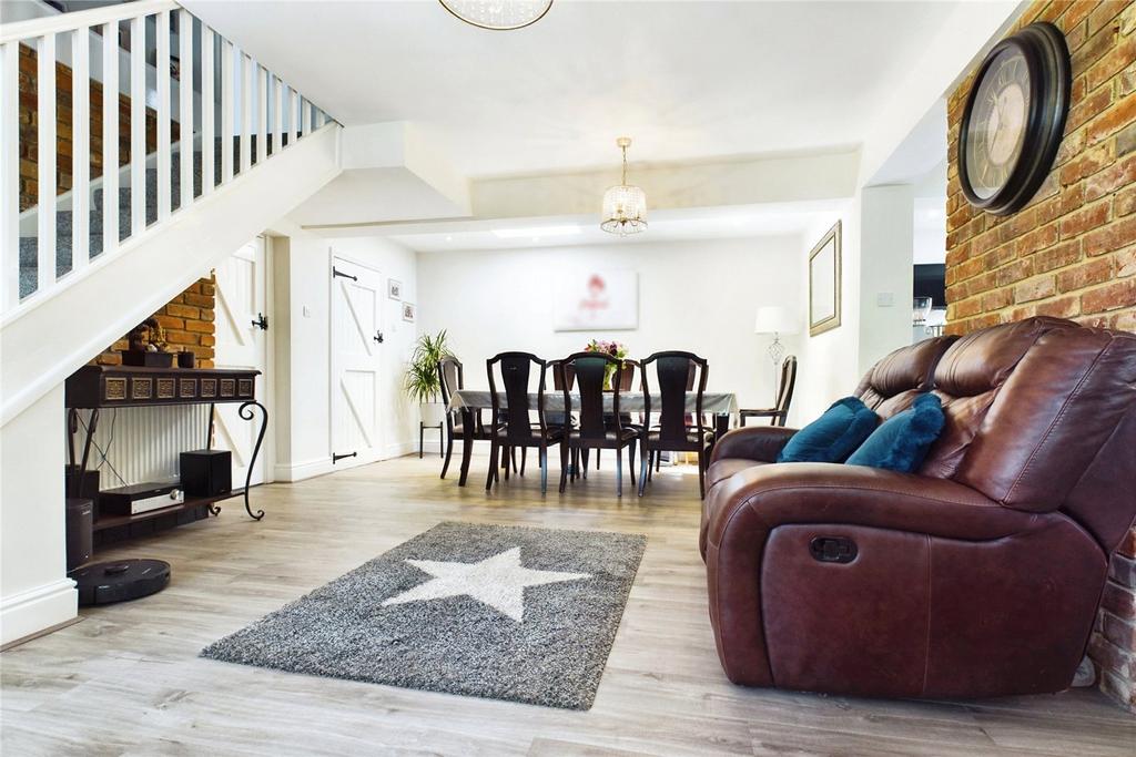 Living/Dining Room