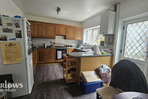 30 Brynheulog Terrace, Tylorstown, Ferndale, CF43 3DW