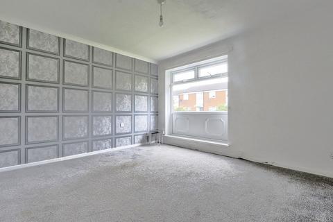 3 bedroom end of terrace house to rent, Woodcock Close, Middlesbrough, TS6