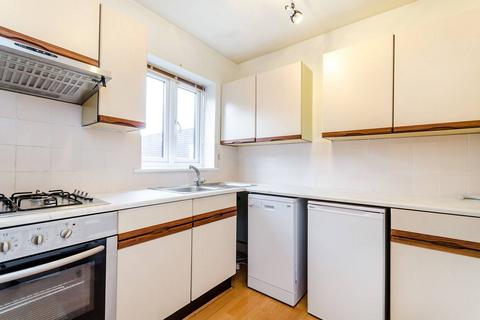 2 bedroom flat to rent, Chestnut Grove, New Malden, KT3