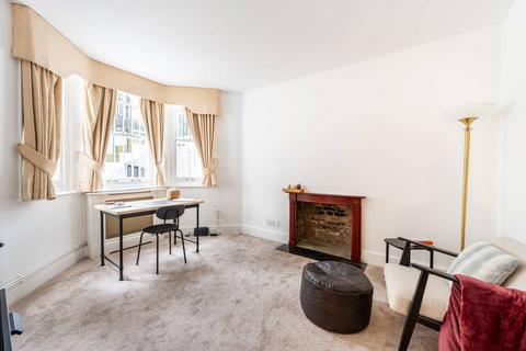 1 bedroom flat for sale, Airlie Gardens, Kensington, London, W8