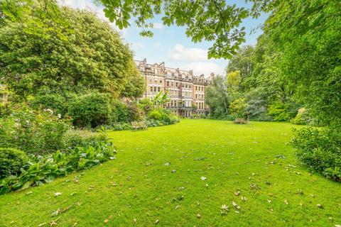 1 bedroom flat for sale, Airlie Gardens, Kensington, London, W8
