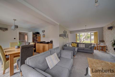 1 Eastnor Close, Redditch, B98 7NW