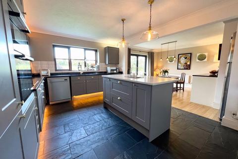 5 bedroom house for sale, Ty Canol, Llandow, The Vale of Glamorgan CF71 7NU