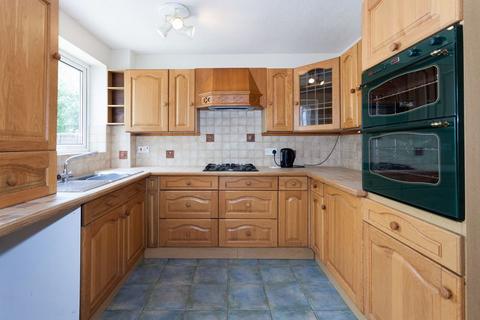 2 bedroom link detached house for sale, Annan Close, Congleton