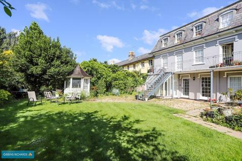 2 bedroom apartment for sale, Upper High Street, Taunton - beautiful park side apartment