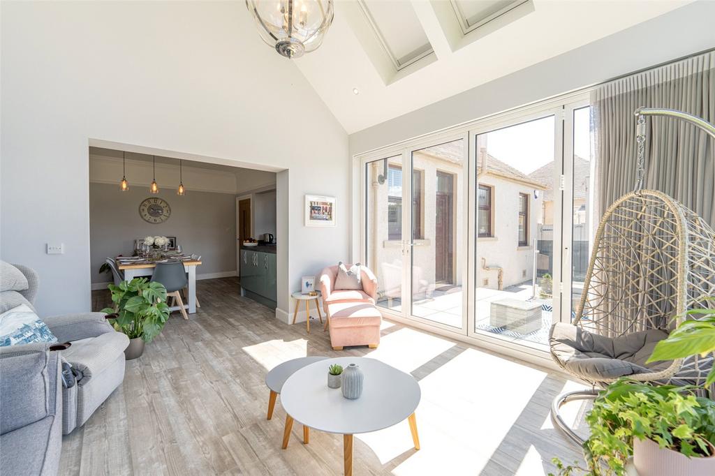 Family Room Alt