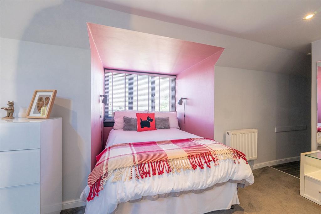 Bedroom 1 Alt