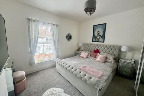34 Bennett Road, Cleethorpes, DN35 7JS