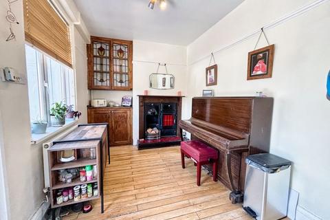 112 Coity Road, Bridgend, CF31 1LU