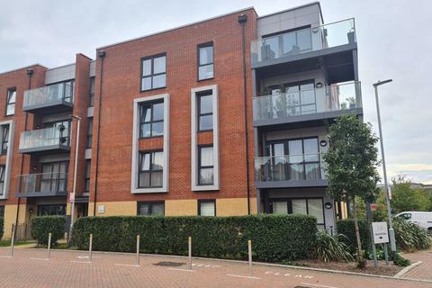 1 bedroom ground floor flat for sale, Somerville House, Holmesley Road, Hertsmere Mews, Borehamwood, Hertfordshire, WD6 1AJ