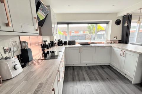 63 Maxholm Road, Sutton Coldfield, B74 3SX