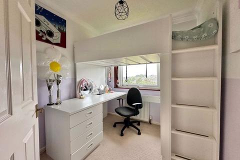32 Cornubia Close, Truro, TR1 1SA