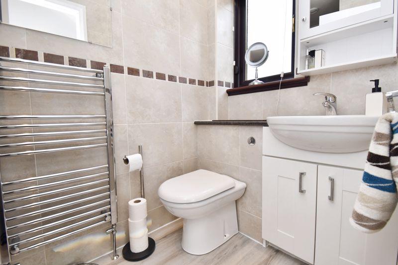 En-Suite Angle 1
