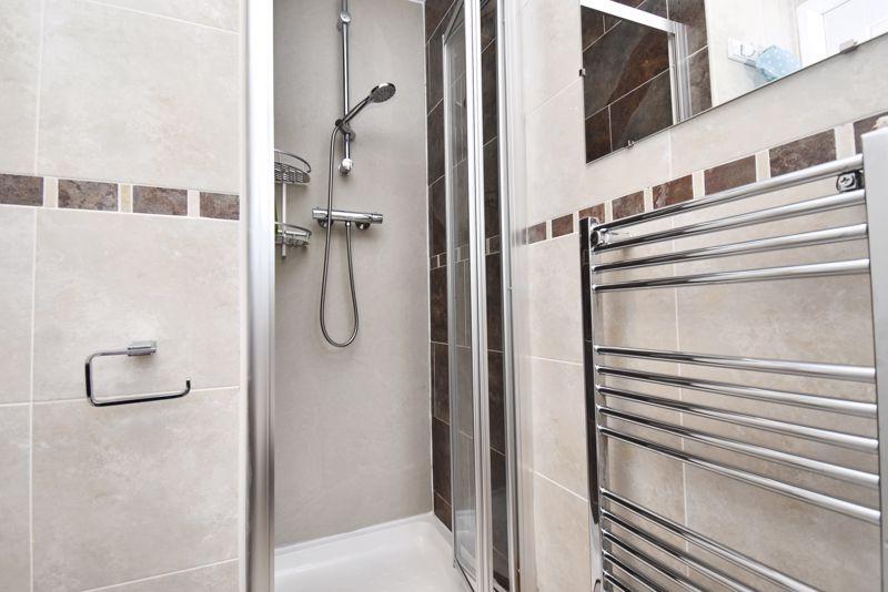 En-Suite Angle 2