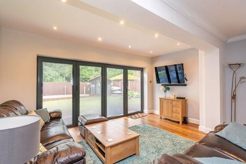 13 Cartmel Drive, Dunstable, LU6 3PT