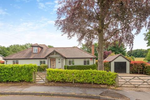 3 bedroom detached bungalow for sale, Dorking Road, Chilworth