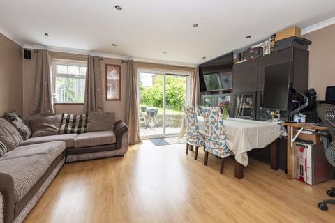 3 bedroom end of terrace house for sale, Hunters Way, Uckfield