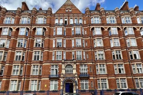 3 bedroom apartment to rent, Bickenhall Mansions, Bickenhall Street, Marylebone, W1U