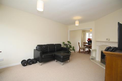 3 bedroom semi-detached house to rent, Loweswater Drive, Loughborough, LE11