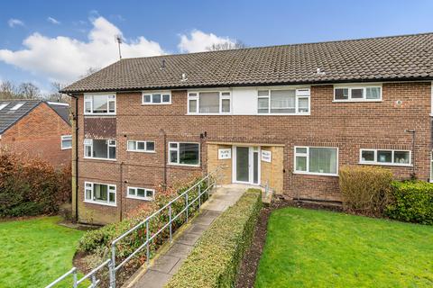 1 bedroom flat to rent, Valley Court, Allerton Grange Vale, Leeds LS17