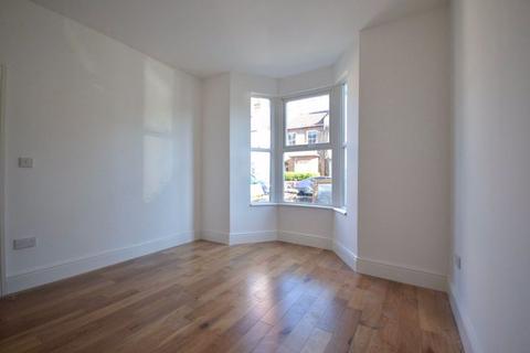 5 bedroom house to rent, Melbourne Road, London E17