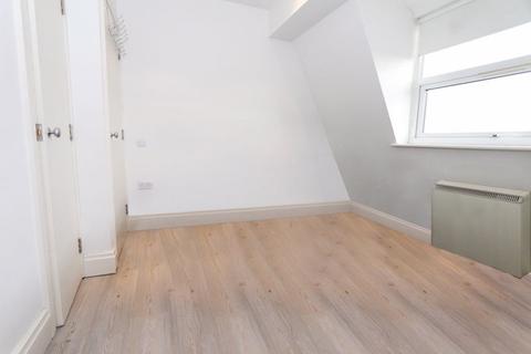 1 bedroom flat to rent, Seven Sisters Road, Finsbury Park N4