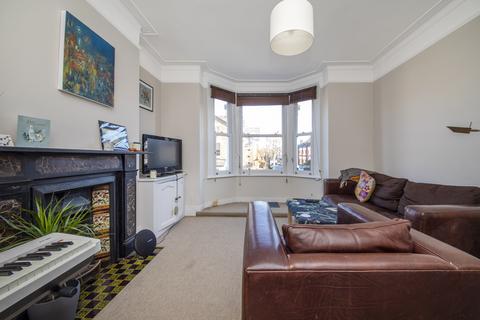 2 bedroom apartment to rent, Barmouth Road, Wandsworth