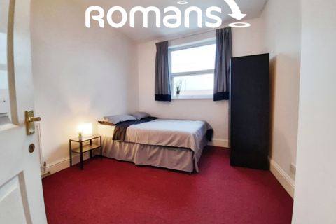 4 bedroom apartment to rent, Gloucester Road, Horfield