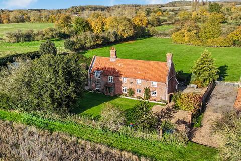 4 bedroom detached house for sale, Manor Farm House, Norwich Road, Woodton