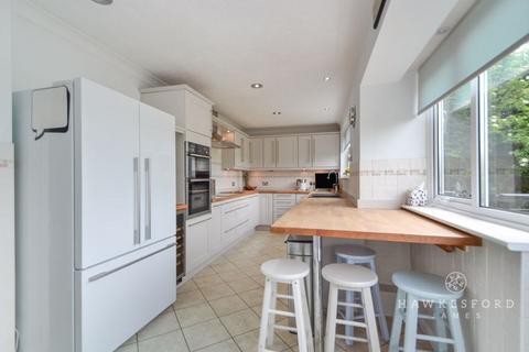 5 bedroom detached house for sale, Stockers Hill, Sittingbourne ME9