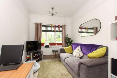2 bedroom coach house for sale, Tring